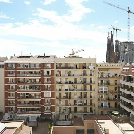 Sagrada Familia Sun Nos Preocupa Su Seguridad Apartment *
